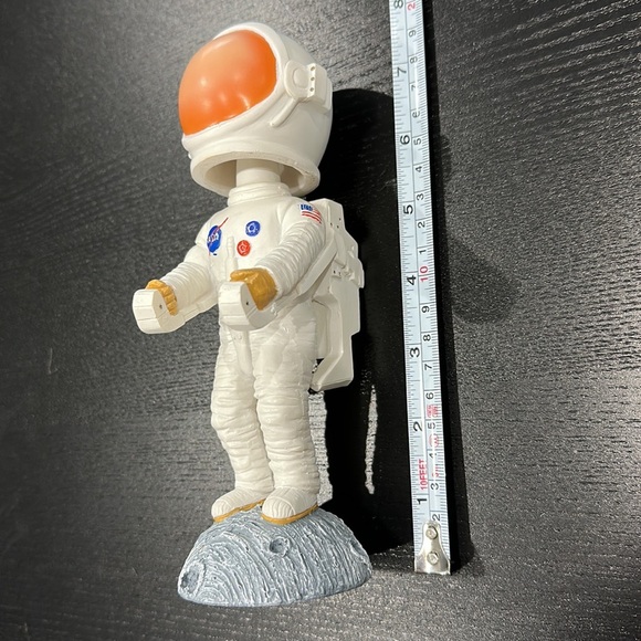 NASA Astronaut Bobble Head Moon Man Collectable Figure - Picture 6 of 6